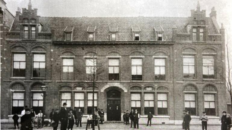Het Joods weeshuis aan de Mathenesserlaan in Rotterdam. Bron: Stadsarchief Rotterdam