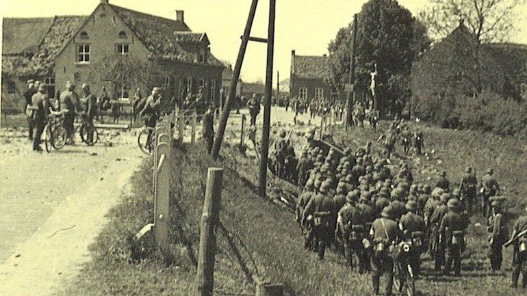 De meidagen van 1940: vermomde Duitsers, Nederlandse verraders en de angst voor de 'vijfde colonne'
