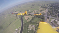 Vliegers van de Fokker Four maken herdenkingsvlucht voor bombardement fabriek