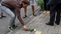 Negen nieuwe struikelstenen in Coevorden