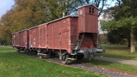 Treinwagons gaan voormalige spoorlijn kamp Westerbork markeren