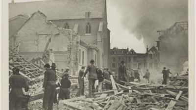 Geallieerde bommen slaan een gapend gat in het hart van Zutphen