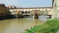 Intussen in Italië: bevrijd Florence houdt haar Ponte Vecchio