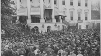 Amerika toen en nu; Roosevelt geïnaugureerd, zonder heisa, zonder poespas
